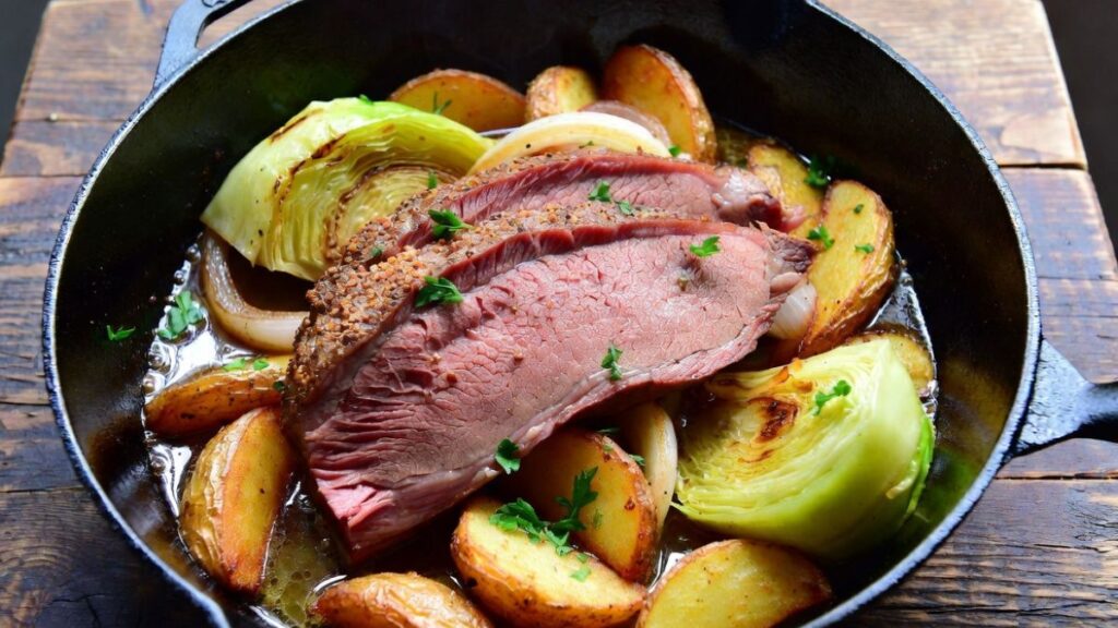 Crispy canned corned beef with fresh parsley